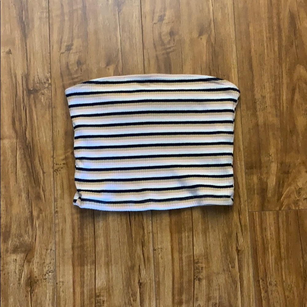 hollister crop top